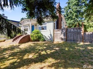 8607 15th Ave NE, Seattle, WA 98115