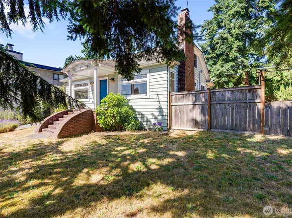 8607 15th Ave NE, Seattle, WA 98115