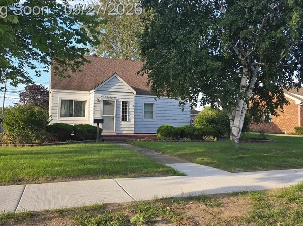 30644 Pardo St, Garden City, MI 48135