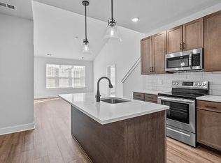 282 N Walnut St #284-210, Bath, PA 18014