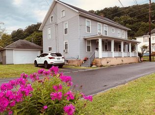 129 W Foundry St, Everett, PA 15537