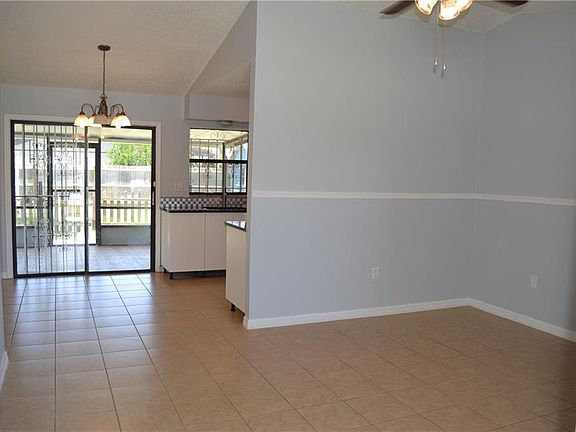 3rd image of 344 Chiquita Ct