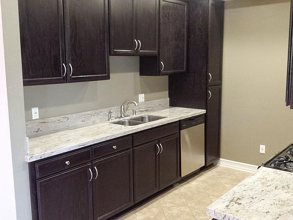 Built in pantry, stainless steel appliances, PLENTY of stora