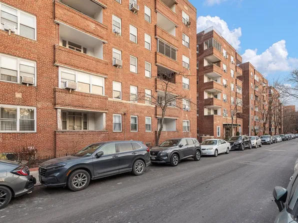 3441 85th St APT 4S, Flushing, NY 11372