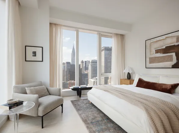 138 East 50th Street image 4 of 26