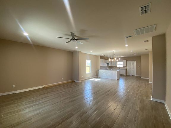 3rd image of 5218 Curuba Dr