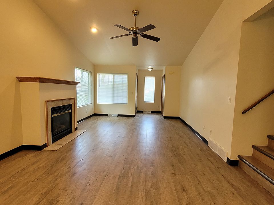 2nd image of 1021 Coggins Ct
