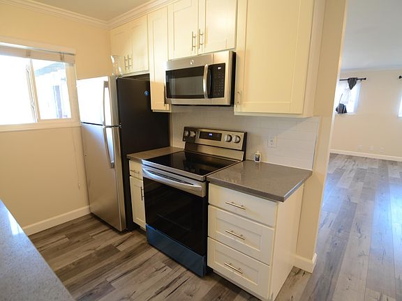2nd image of 210 Armour Ave APT 7