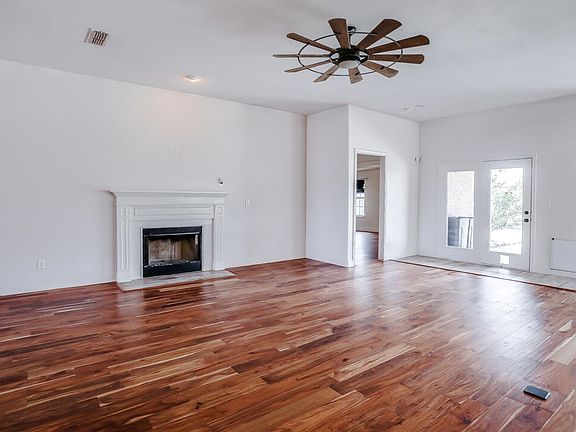 4th image of 5733 109th St
