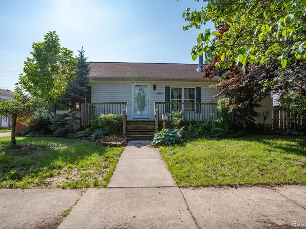 17730 Henry St, Melvindale, MI 48122