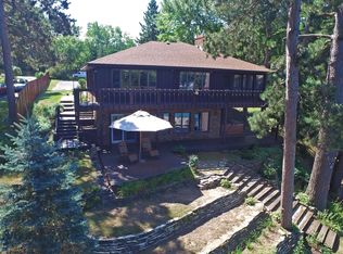 E1496 Grandview Rd, Waupaca, WI 54981