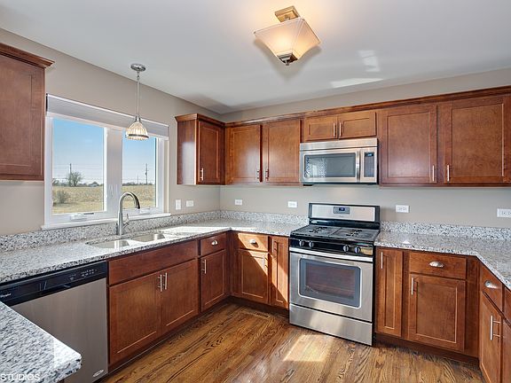 5th image of 1534 Somerset Dr