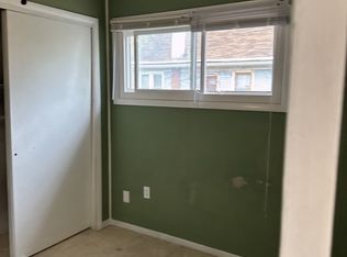 834 S Walnut St #834R, Springfield, IL