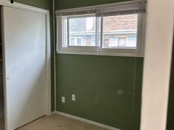 834 S Walnut St #834R, Springfield, IL 62704