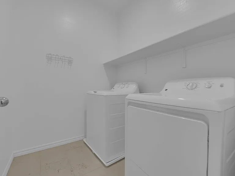 4368 Bayley Skye Ave — Photo 16