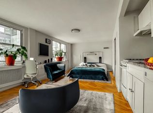 260 W 27th St APT 2, New York, NY 10001