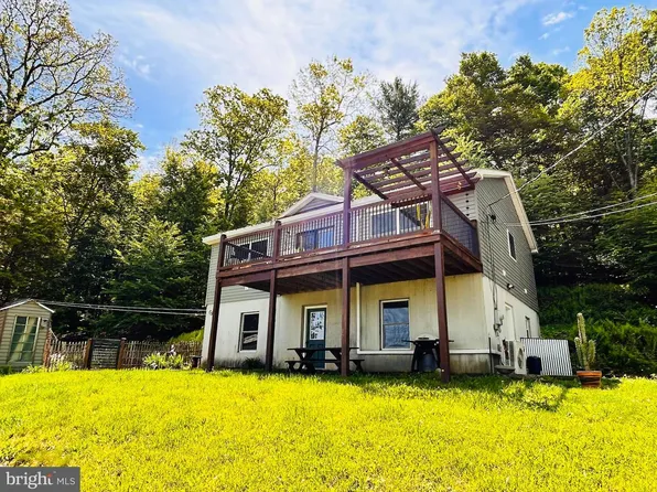 396 Whiskey Rd, Mc Clure, PA 17841
