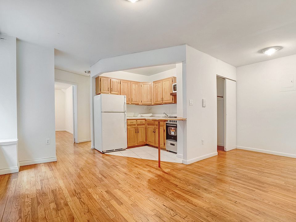 1st image of 310 W 95th St #2E1