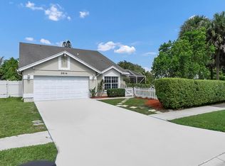 3814 Circle Lake Dr, West Palm Beach, FL 33417