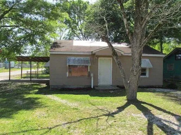 1218 Monroe St, Bogalusa, LA 70427
