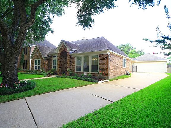 2nd image of 4606 Lakeside Meadow Dr