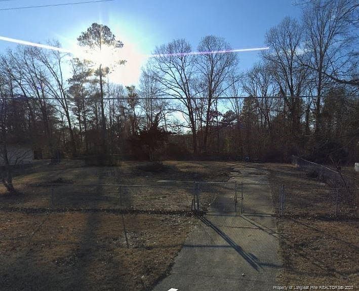 1st image of 3011 E Brinkley Dr