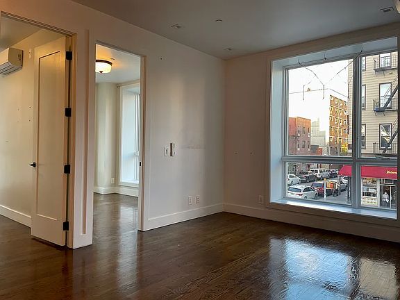 3rd image of 84 Graham Ave #2A