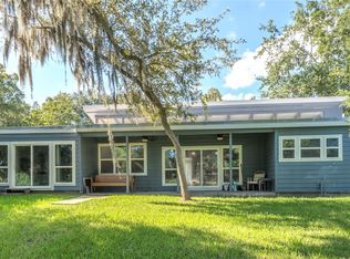 201 W Bayou Dr, Dickinson, TX 77539