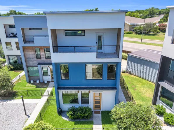 706 Rainwater Rd, Dallas, TX 75218