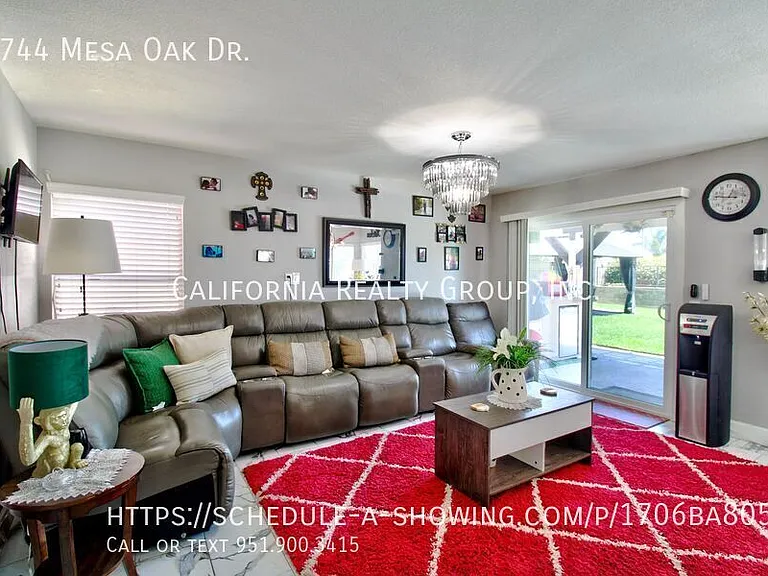 8744 Mesa Oak Dr — Photo 10