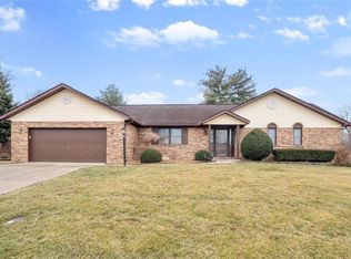 21 Three Wood Dr, Belleville, IL 62220