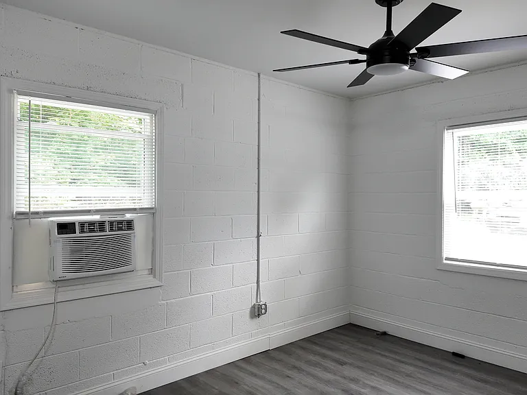 112 Gordon St #2 — Photo 15