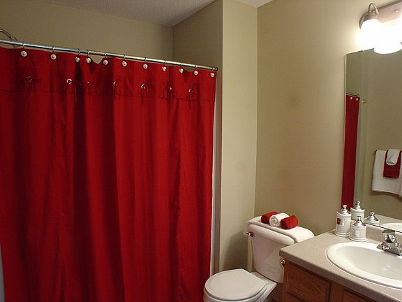 3rd image of 1415 Broadway St APT 15