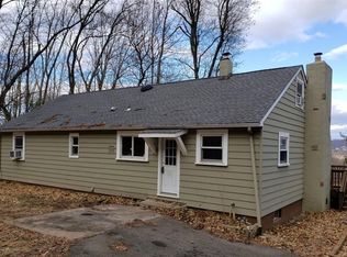 42 Old Mountain Rd, Lebanon, NJ 08833