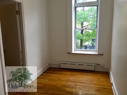 Rented by Oak Tree LLC | media 13