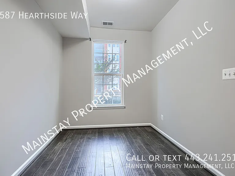 7587 Hearthside Way — Photo 5