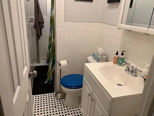 Rented by Premier Metro Realty Corp | media 21