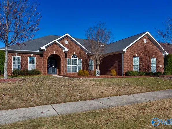 201 Greythorne Dr, Madison, AL 35758