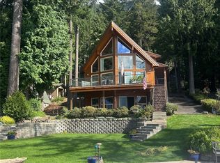 331 N Potlatch Dr N, Hoodsport, WA 98548