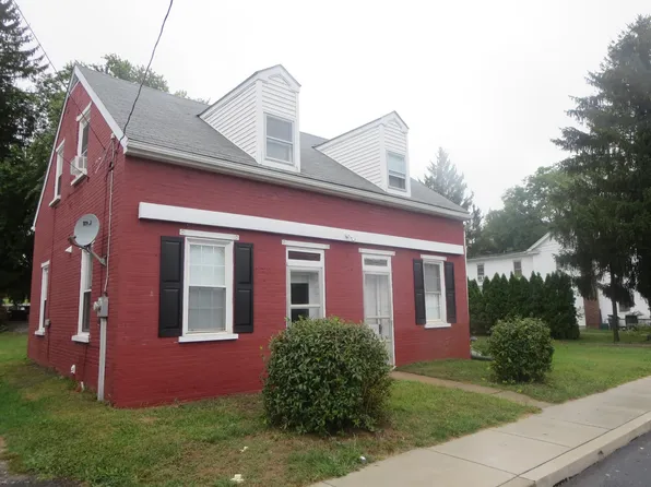 153 W Frederick St, Millersville, PA 17551
