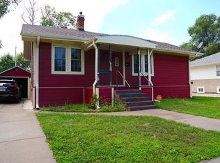 1414 N Broadwell Ave, Grand Island, NE 68803