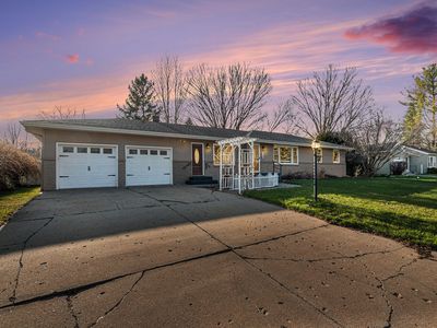 220 S Maple St SE, Caledonia, MI, 49316