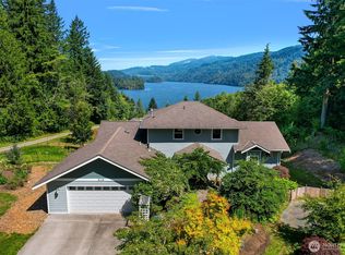 910 Iowa Heights Rd, Sedro Woolley, WA 98284