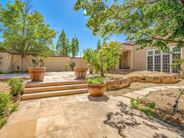 40 Apache Ridge Rd, Santa Fe, NM 87505