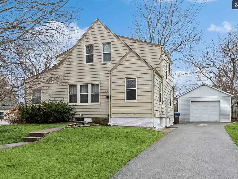1323 Kirkwood Ave — Photo 1