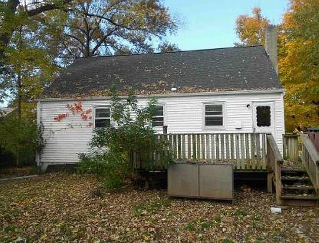 2nd image of 139 Walnut St