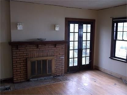 3rd image of 3500 Ashland Ave