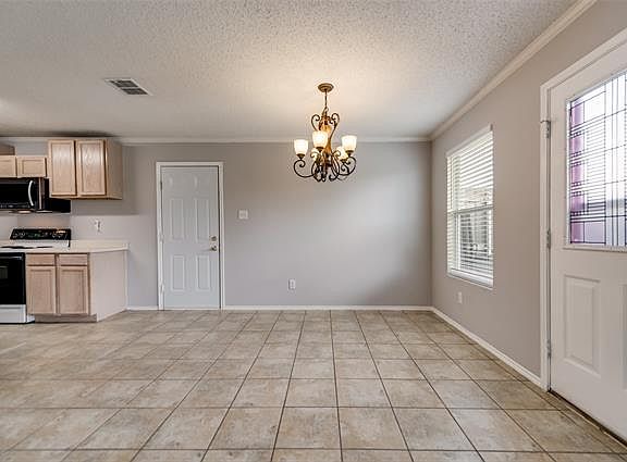 3rd image of 1304 Quail Meadow Dr
