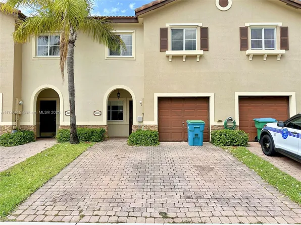 8913 SW 220th St, Cutler Bay, FL 33190