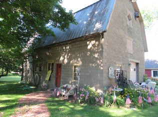 20 Washington St, Port Austin, MI 48467